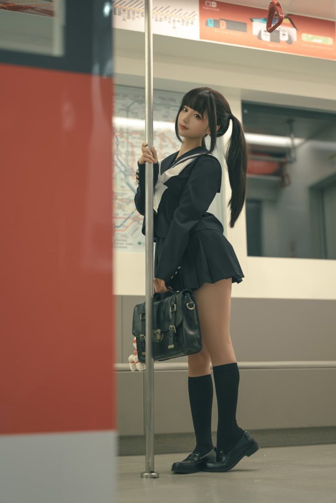 蠢沫沫 NO.176 地铁 任务 绅士版 写真原图